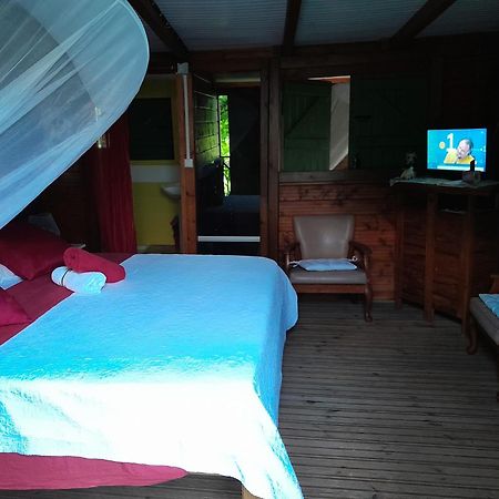 Ankache Hotel Grand-Bourg  Buitenkant foto
